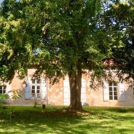Rural Retreat Apartment Feuillade Bagian luar foto